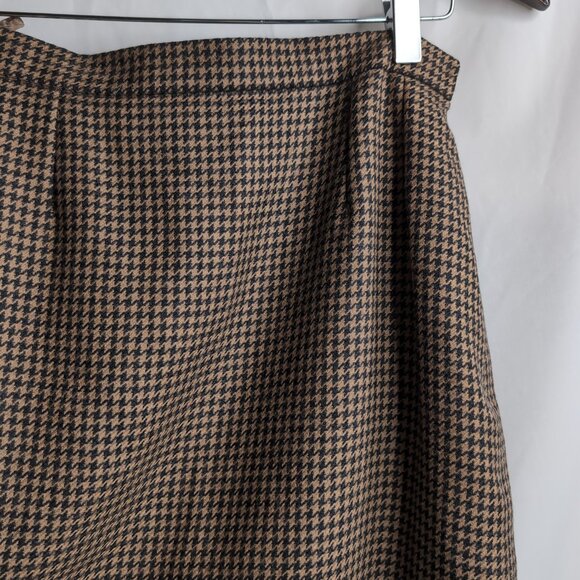 Aquascutum 2-Piece Suit Brown/Tan Houndstooth Skirt/Jacket 100% Wool, Size 8 - Picture 12 of 15
